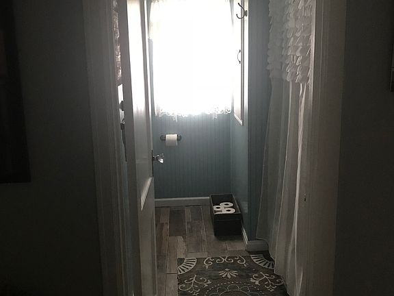 3rd image of 362 E 10th St