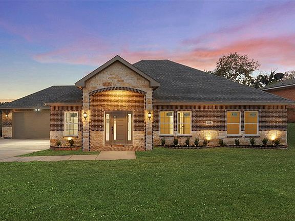 4th image of 714 Oak Park Dr