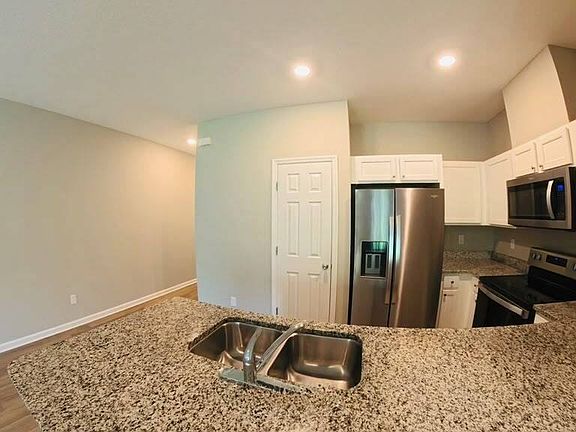 3rd image of 7724 Merchants Way
