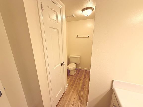5th image of 3204 Redding Rd #238