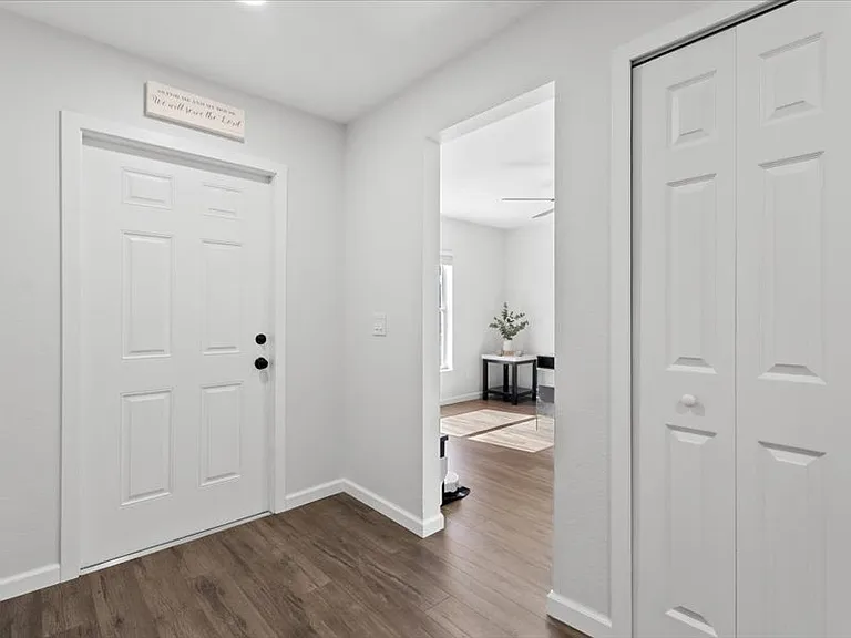 3561 Shawn St — Photo 3