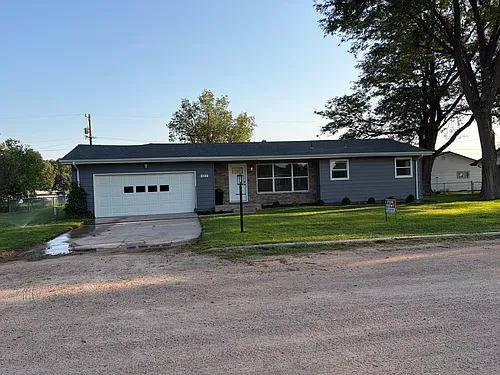 122 Parkview Dr Photo 1
