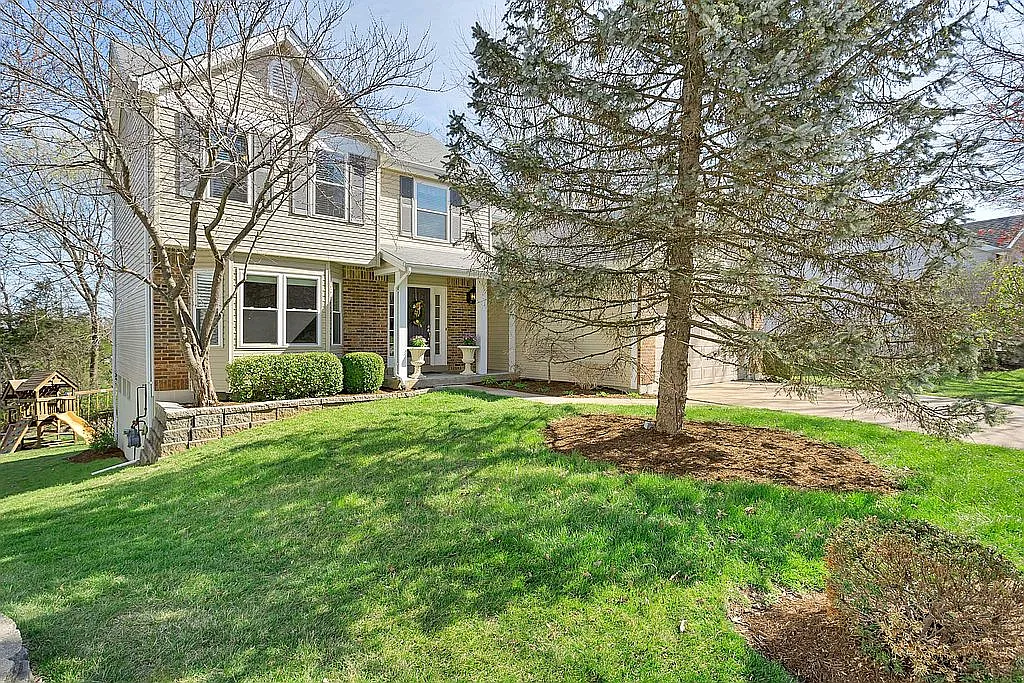 16421 Pavillion Hill Ct photo 1