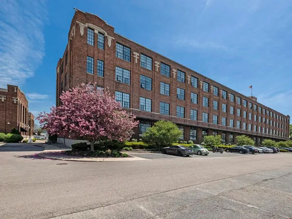 801 Broadway Ave NW APT 441, Grand Rapids, MI 49504