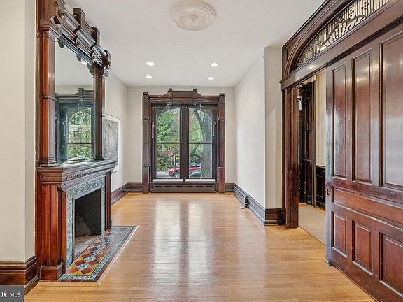 4th image of 2012 R St NW