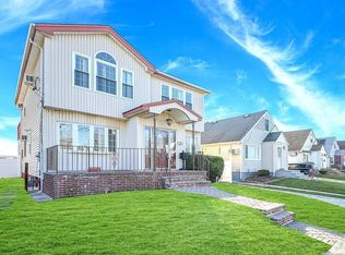 34 McKeon Ave, Valley Stream, NY 11580