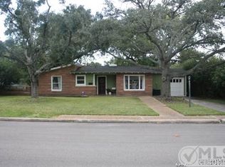 518 E Nottingham Dr, San Antonio, TX 78209