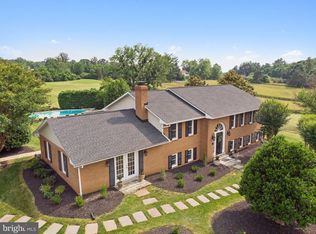 9019 Old Waterloo Rd, Warrenton, VA 20186