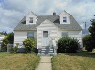 6899 Continental Ave, Warren, MI 48091