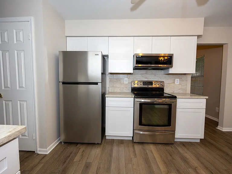 41 Country Hollow Cir — Photo 22