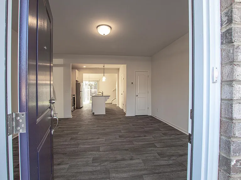 13823 Clayborn St — Photo 2