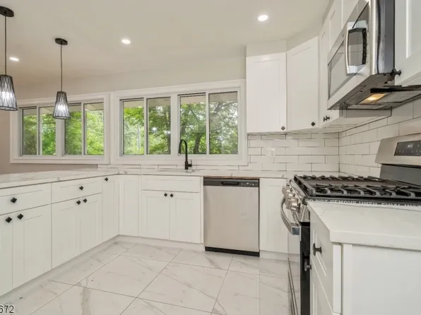 2 Park Rd, Sparta Twp., NJ 07871