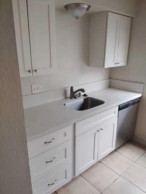 3305 Mensch Court — Photo 3
