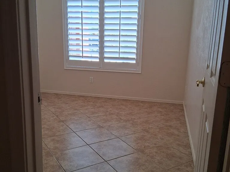 3882 W 27th Ln — Photo 36