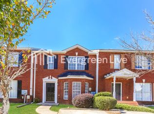 5893 Strathmoor Manor Cir, Lithonia, GA 30058