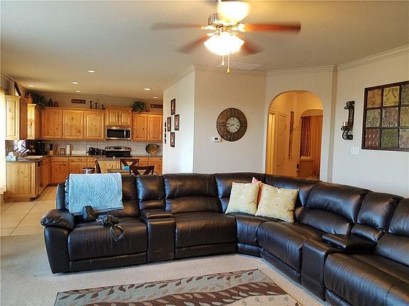 5th image of 1116 Sunderland Ln