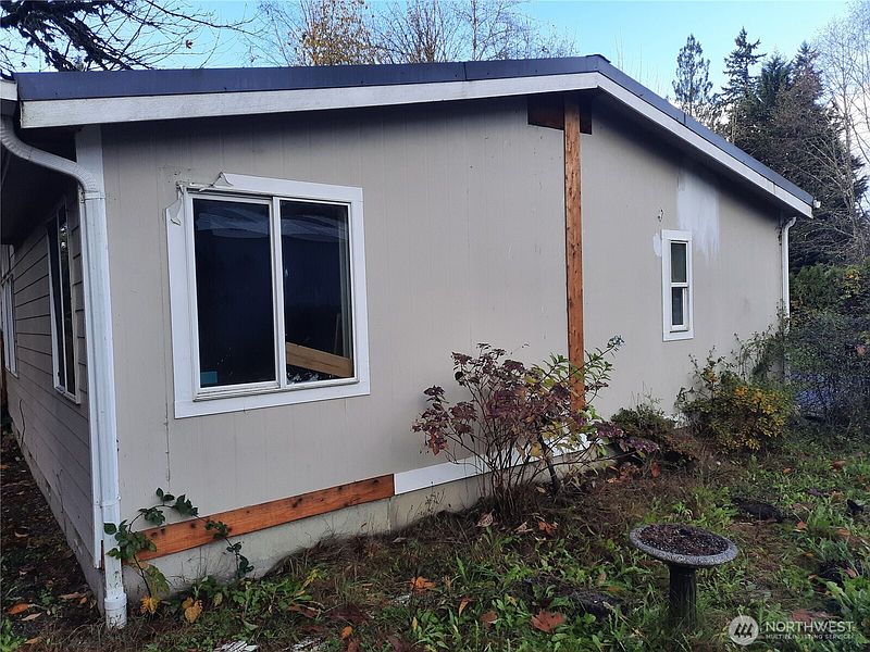 3rd image of 9202 Thunderbird Lane