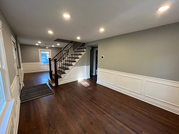 5th image of 1001 Southport Ave