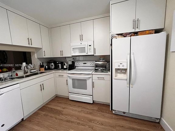 3rd image of 1301 S Franklin Ave #13011301A
