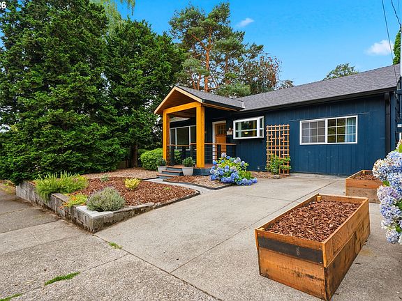 3rd image of 2057 SE 72nd Ave