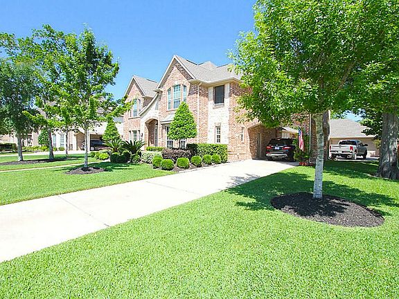 2nd image of 3405 Queensburg Ln