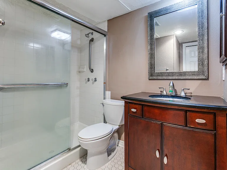 15926 Stillwood St #1071 — Photo 10