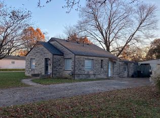 35 Center St, Jeffersonville, IN 47130