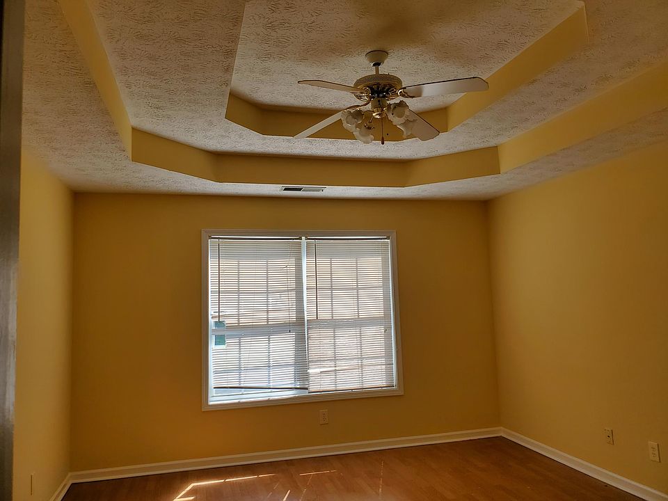 2nd image of 2065 Hunters Trail Dr
