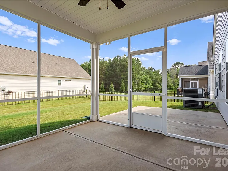 3627 Whitney Way — Photo 21