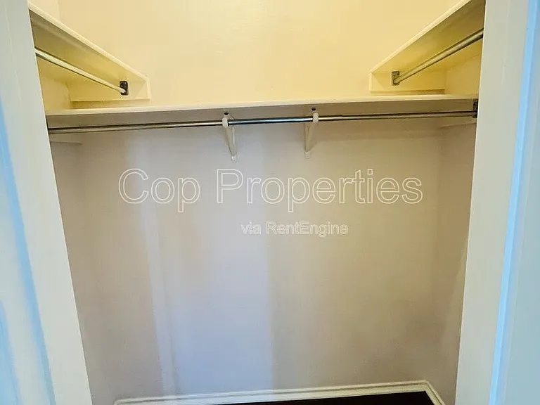 22622 Madison Park — Photo 21