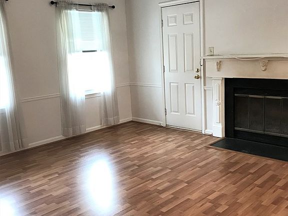 5th image of 20603 Shadyside Way APT A