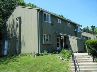 33 McKenna Dr, Middletown, CT 06457