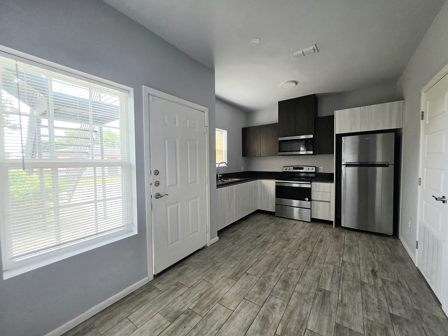 1514 Quitaca Drive - 2 — Photo 1