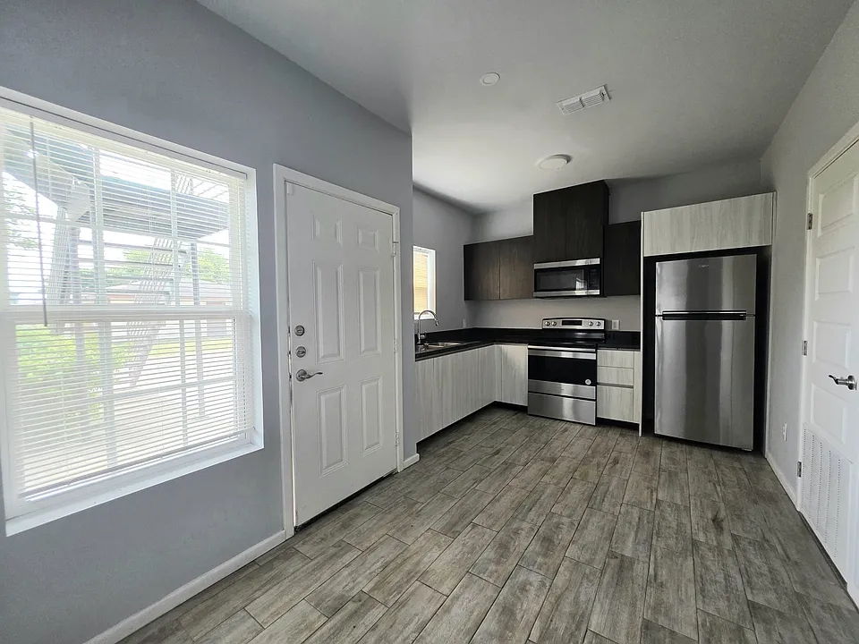 1514 Quitaca Dr #2