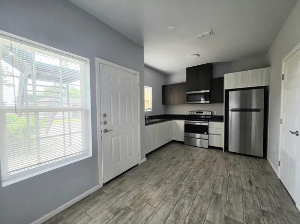 1514 Quitaca Dr APT 2, Edinburg, TX 78541