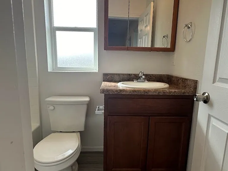 lakeside825 — Photo 12
