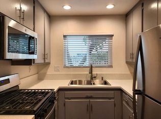 1663 Diamond St APT 2, San Diego, CA 92109