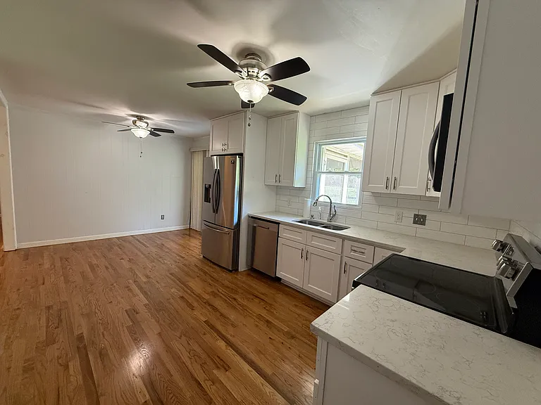 203 Valleydale Dr — Photo 5