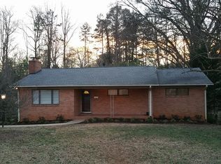 4046 Southgate Dr, Charlotte, NC 28205