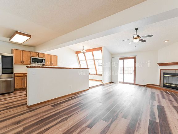 4th image of 28 Ward Ct
