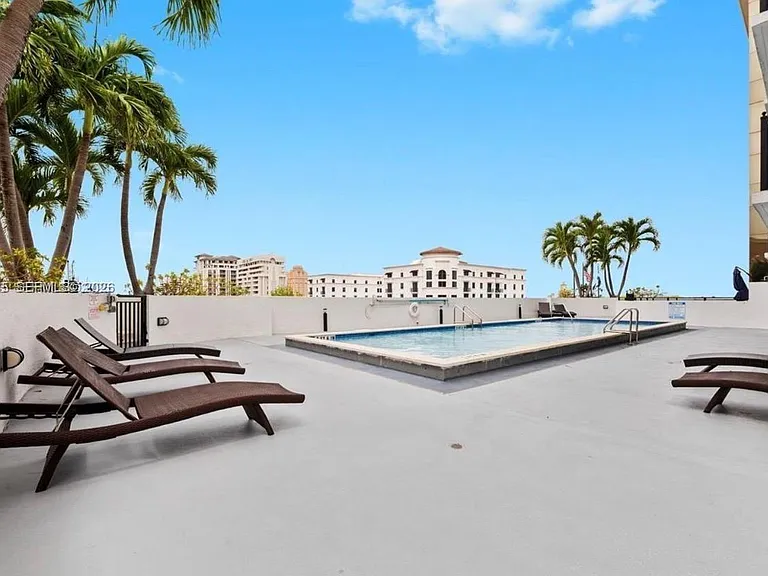 357 Almeria Ave #802 — Photo 9