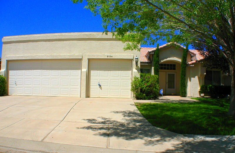 1st image of 2124 Corte De Loma NW
