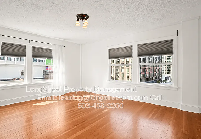 20 NW 16th Ave #406 — Photo 4