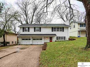 6705 Vernon Ave, Omaha, NE 68104