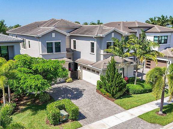 3rd image of 9081 Chauvet Way