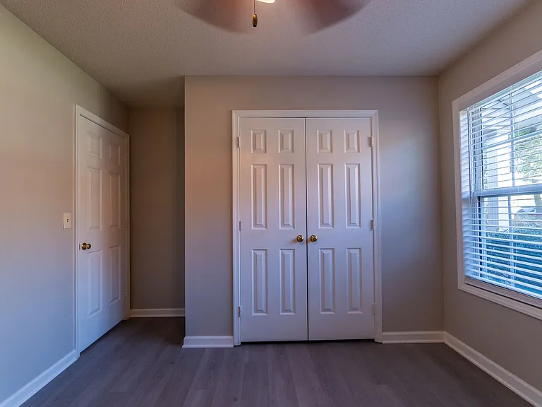 3923 Woodberry Lake Dr — Photo 26