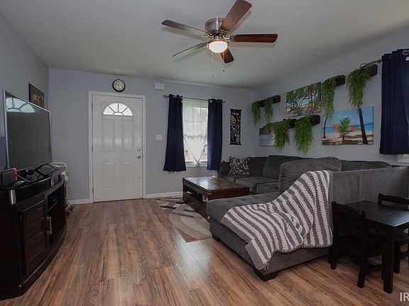 2nd image of 2031 Hicks Dr