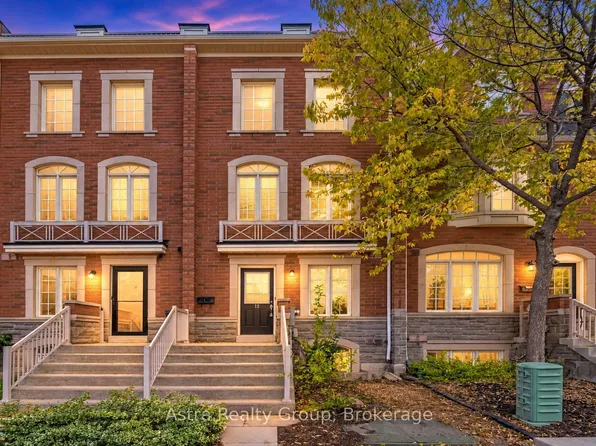 12 Odoardo Di Santo Cir, Toronto, ON M3L 0E7