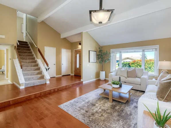 9430 Palomino Ridge Dr, Lakeside, CA 92040