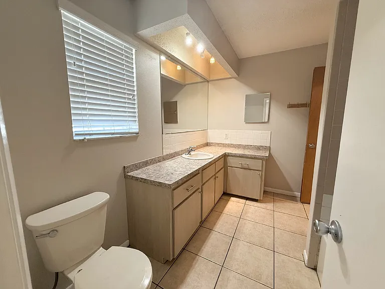 1316 London Ave — Photo 11